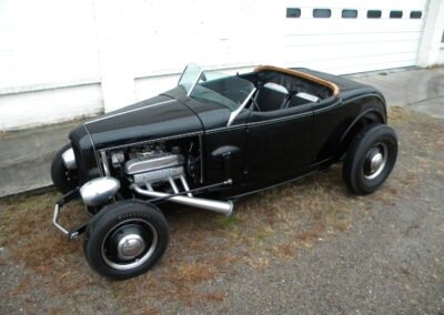 1932 Ford Roadster Real (Black with Black interior)