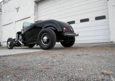 1932 Ford Roadster Real (Black with Black interior)