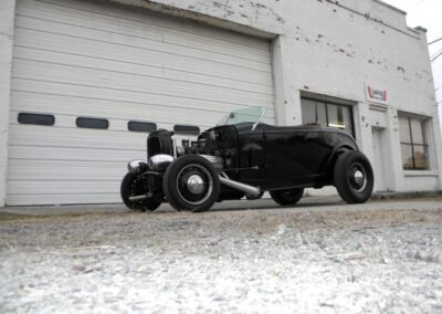 1932 Ford Roadster Real (Black with Black interior)