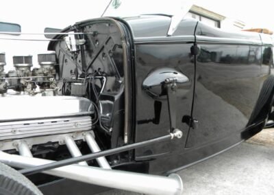 1932 Ford Roadster Real (Black with Black interior)