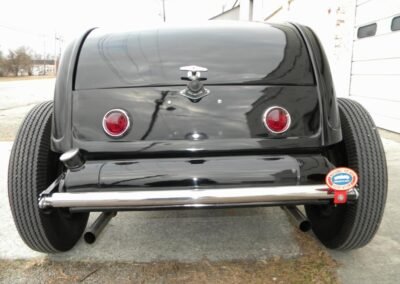 1932 Ford Roadster Real (Black with Black interior)