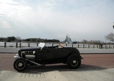 1932 Ford Roadster Real (Black with Black interior)